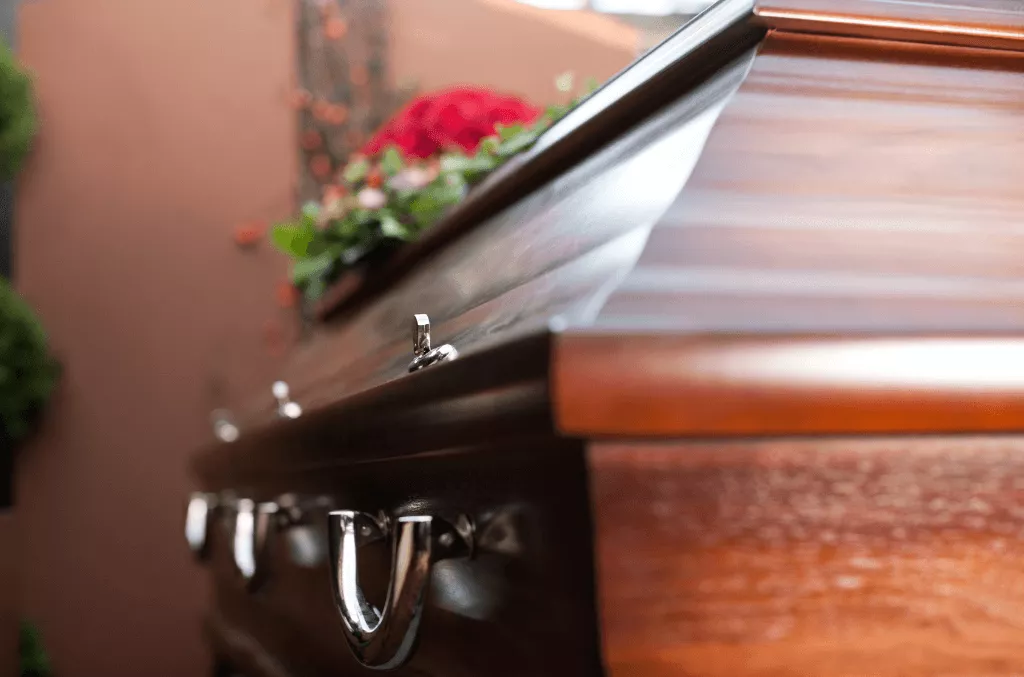 Pros and Cons of Wooden Caskets